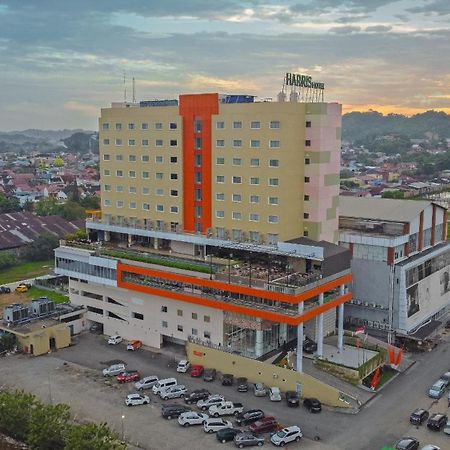 Harris Hotel Samarinda Esterno foto