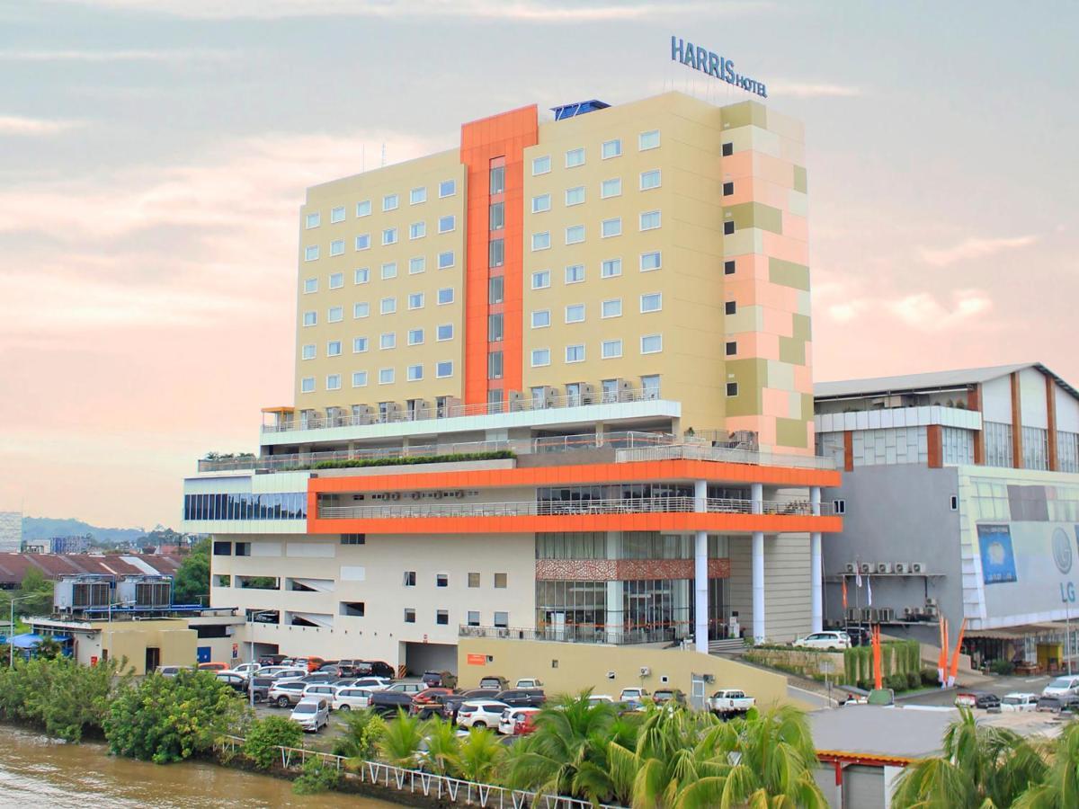 Harris Hotel Samarinda Esterno foto