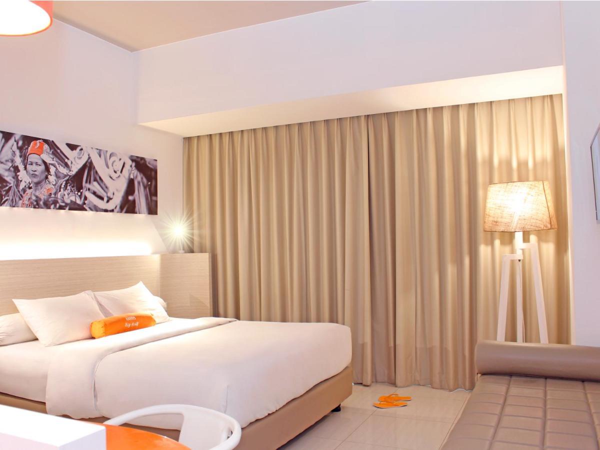 Harris Hotel Samarinda Esterno foto