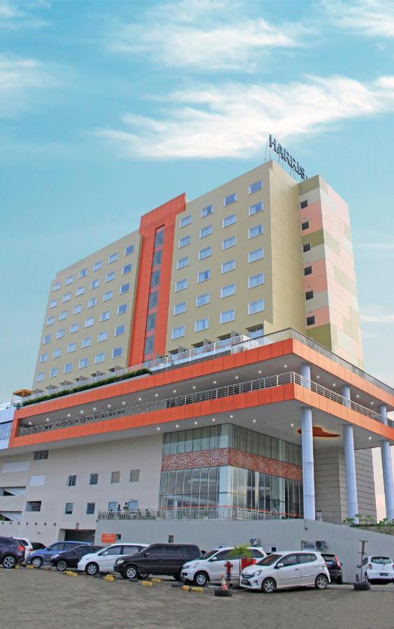 Harris Hotel Samarinda Esterno foto