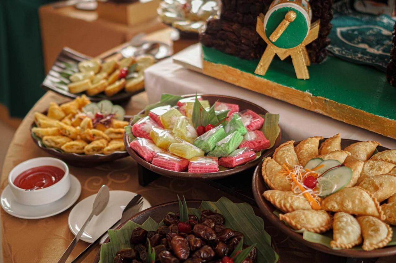 Harris Hotel Samarinda Esterno foto